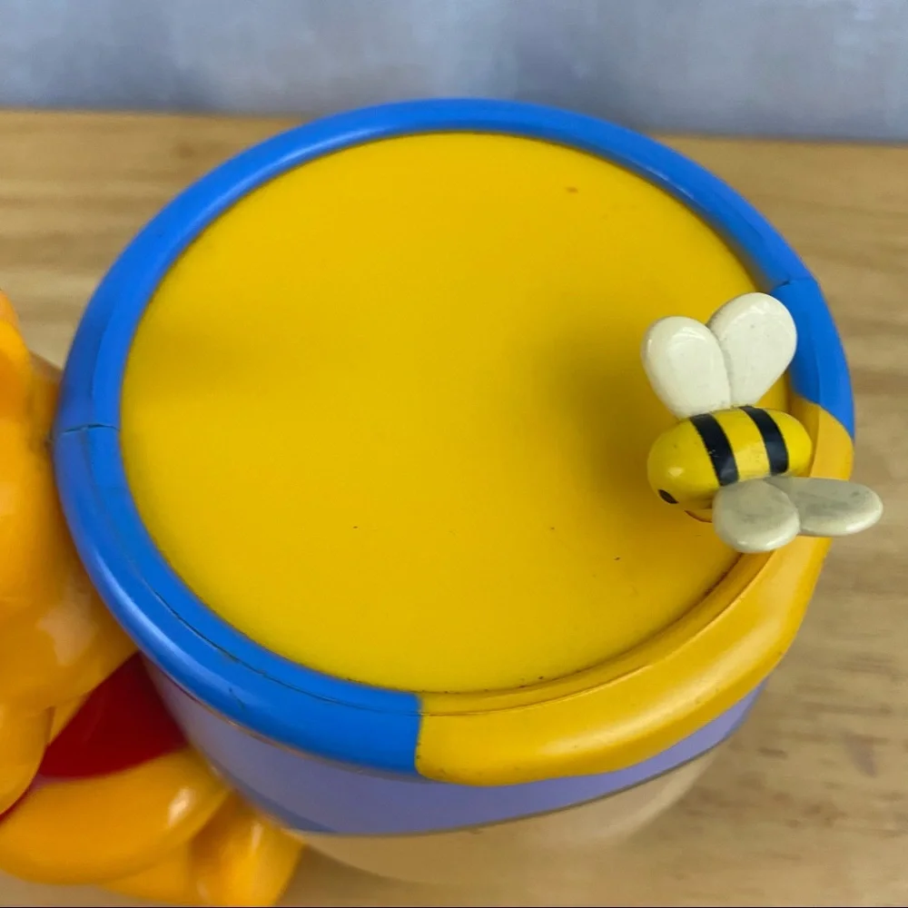 Vintage Disney Winnie The Pooh Honey Pot Clock